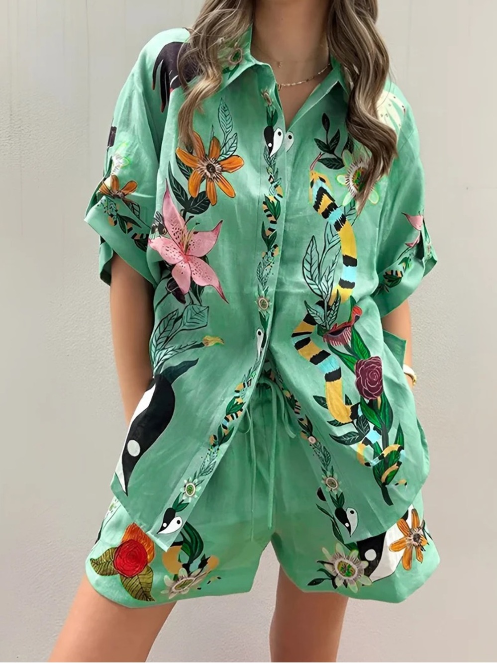 NWT Commense Set Oversized Floral Button Down and Print Shorts in Green
